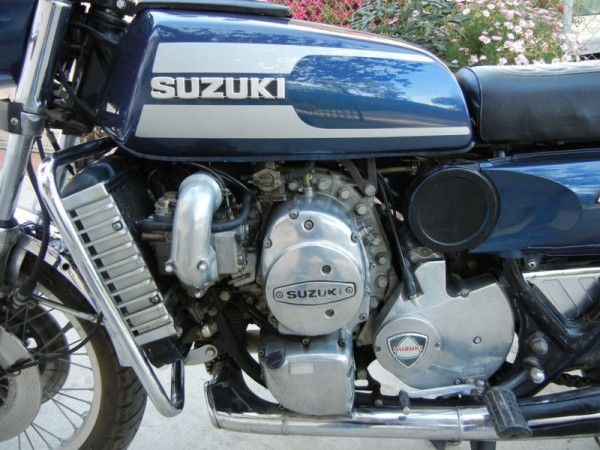 SUZUKI 500 RE-5 WANKEL RE5 1975-1977 Fiche Moto #006844 