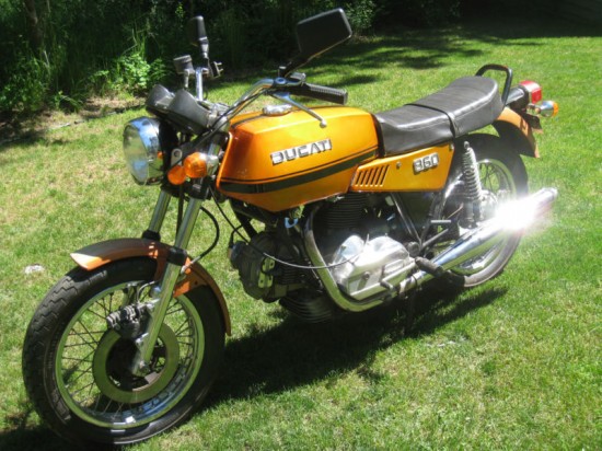 1976 Ducati 860GT Yellow L Front