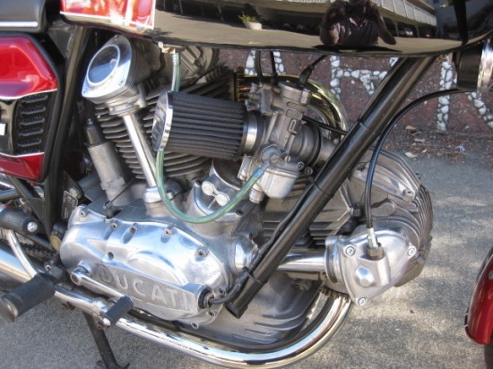 1974 Ducati 750GT R Engine2