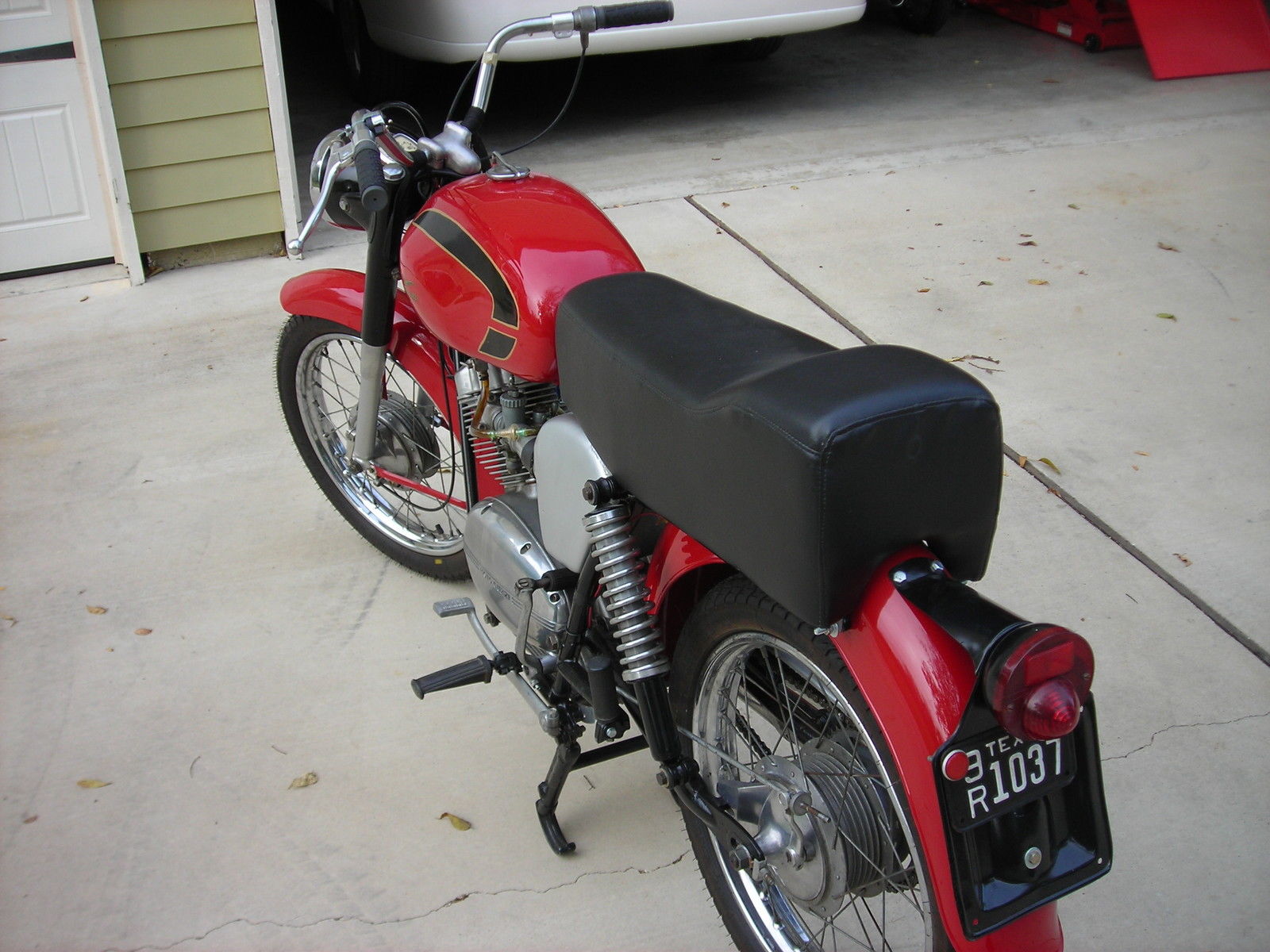 motorbike dashboard kickstart