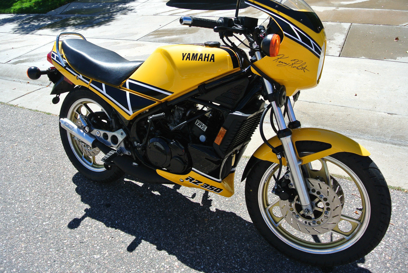 Tasty TwoStroke 1985 Yamaha RZ350 for Sale Classic Sport Bikes For Sale